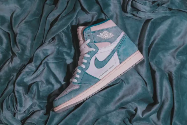 Sneaker authentication
